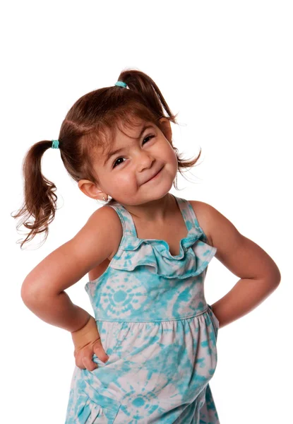 Maluch mały dziewczyna postawy — Zdjęcie stockowe