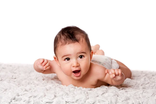 かわいい赤ちゃんのおなかの上に敷設 — ストック写真