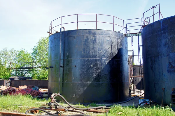 Der Tank für Schwarzöl — Stockfoto