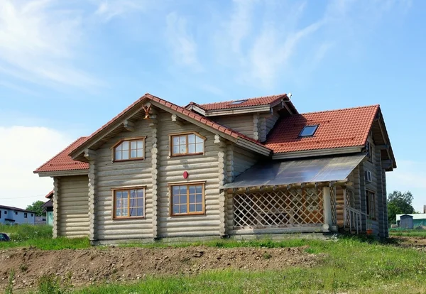 Dom drewniany — Zdjęcie stockowe