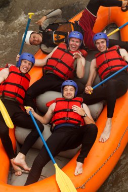 Whitewater Rafting Macerası