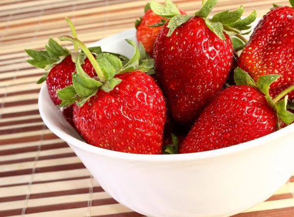 Strawberries on dish — Stock Photo, Image