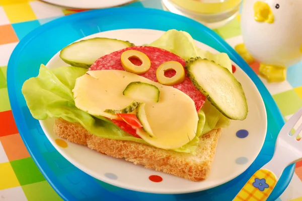 Sándwich divertido con cachorro para niño —  Fotos de Stock