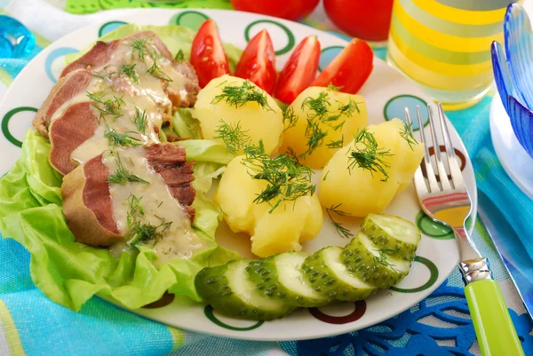 Pork tongue in horse radish and dill sauce — Stock Photo, Image