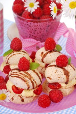 Ahududu ile beze tanımlama