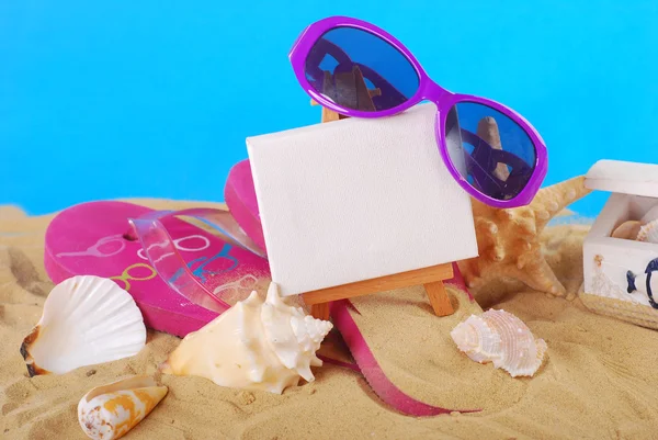 Lato wakacje wspomnienia ze sztalugami — Zdjęcie stockowe