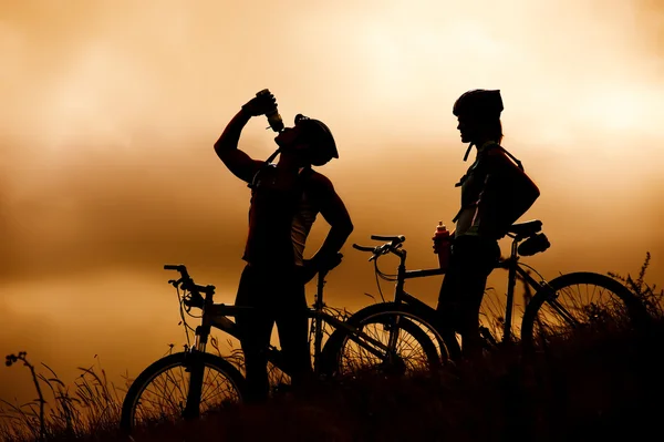 Górski rower para pitnej — Zdjęcie stockowe