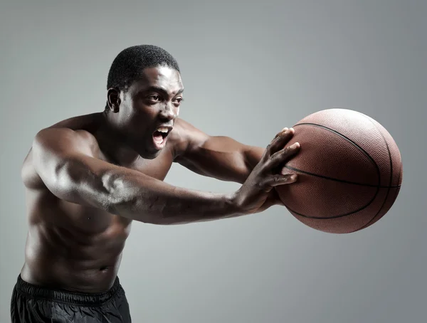 stock image Concentrating on passing the ball