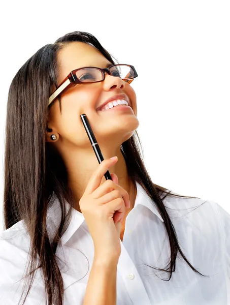 ペンや眼鏡を持つ女性の笑みを浮かべてください。 — ストック写真
