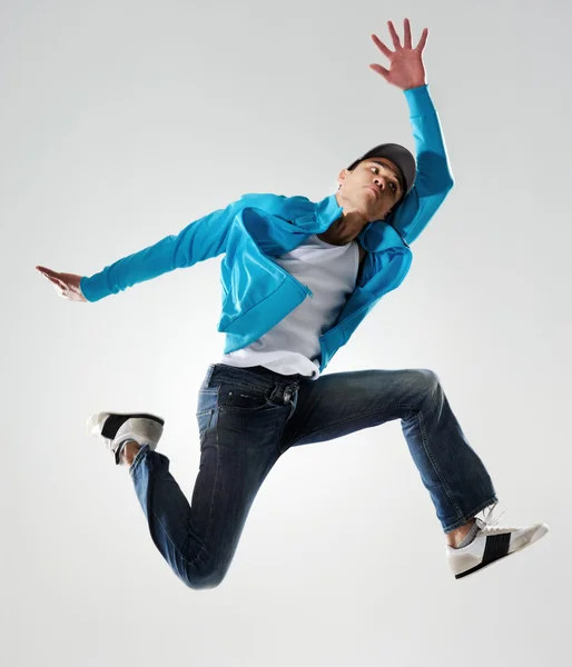 Åtgärd dansare hoppa — Stockfoto