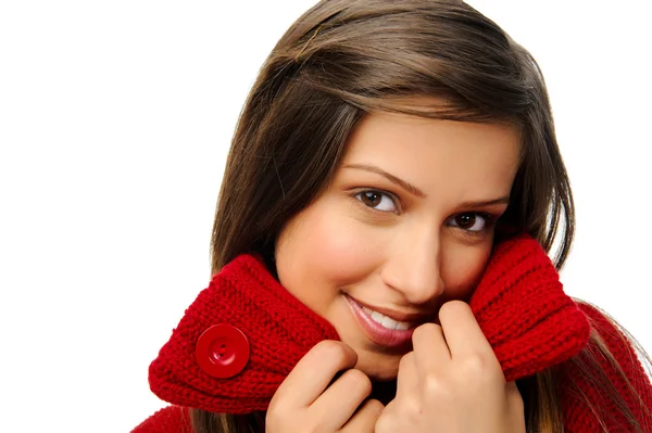 Трикотажная красная зимняя теплая улыбка — стоковое фото