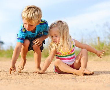 Siblings learning together clipart