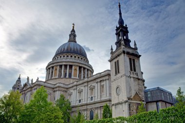 St. Pauls Cathedral in London clipart