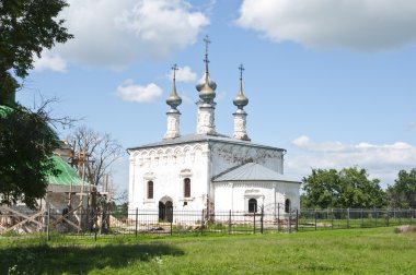 Kiliseler ve Manastırlar içinde suzdal