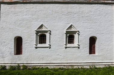 eski kapı ve pencere tuğla duvar