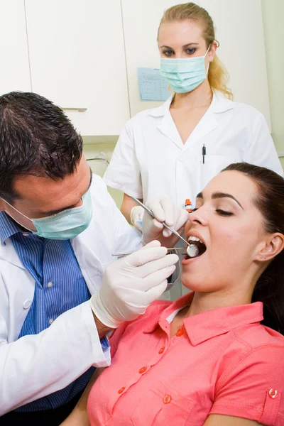 Beteg látogató fogorvos — Stock Fotó