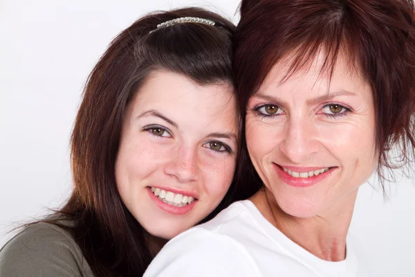 Mother and teen daughter closeup — Stock Photo, Image