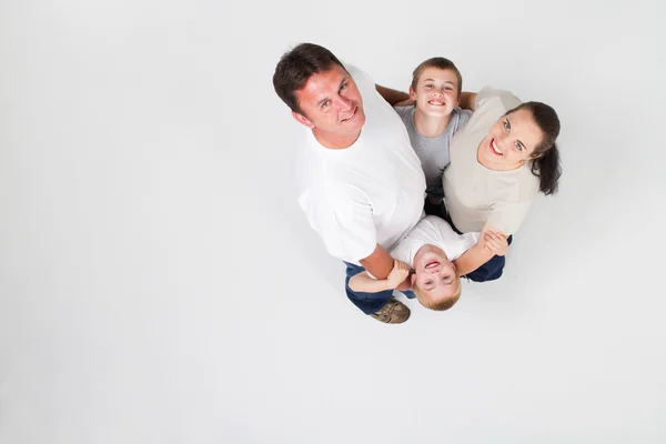 Gelukkig en liefdevol gezin van vier — Stockfoto
