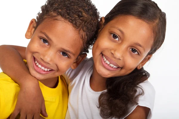 Irmão e irmã afro-americanos — Fotografia de Stock