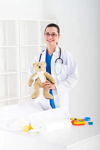 Pediatra — Fotografia de Stock