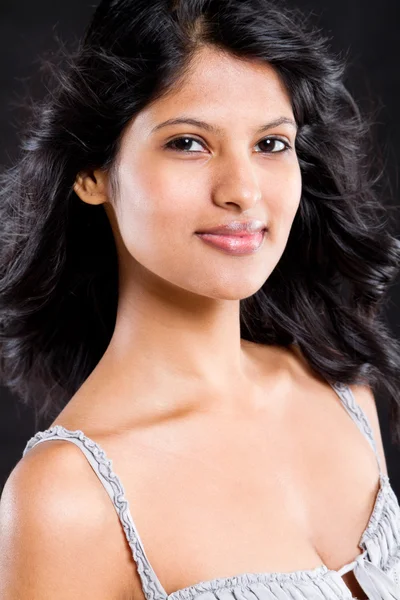 아름 다운 젊은 인디언 여자 초상 — 스톡 사진