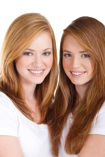 Meninas adolescentes bonitas no branco — Fotografia de Stock