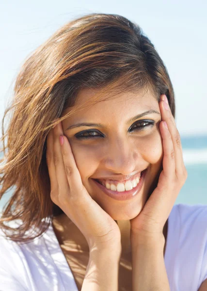 Happy young woman face closeup — Stock Photo, Image