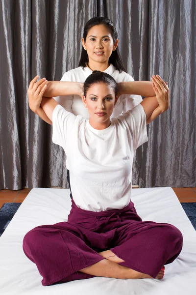 Massaggio tailandese tratto — Foto Stock