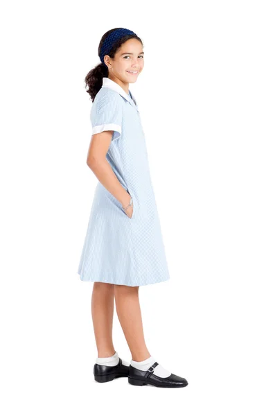 Preteen schoolmeisje in uniform — Stockfoto
