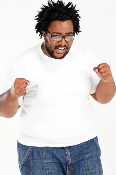 Θυμωμένος υπέρβαροι αφρικανική αμερικανική άνθρωπος — Φωτογραφία Αρχείου