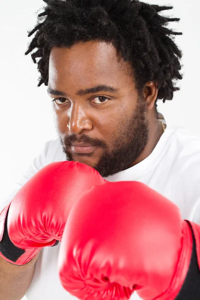 Africký muž s Boxerské rukavice — Stock fotografie