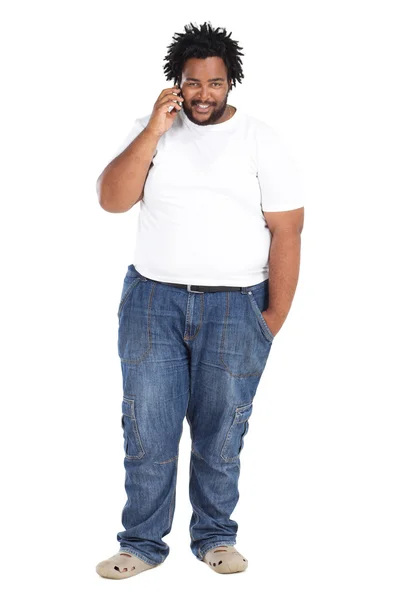 Zabawny człowiek african american rozmawia przez telefon — Zdjęcie stockowe