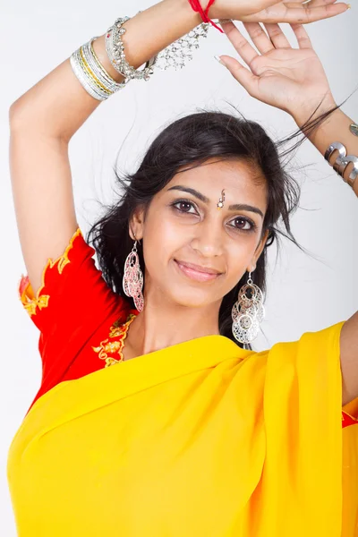 영 예쁜 인도 여자 근접 촬영 초상화 — 스톡 사진