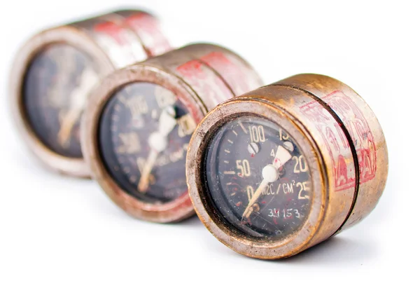 Tres viejos medidores oxidados — Foto de Stock