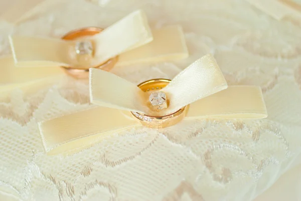 Красиві Весільні кільця — стокове фото