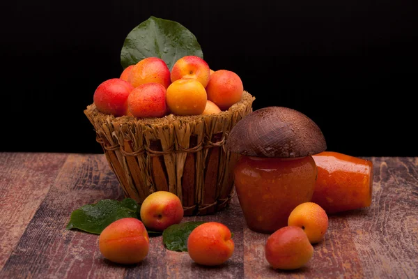 Apricots And Homemade Jam — Stock Photo, Image
