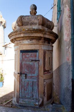 eski guard booth, fort stella, elba Adası