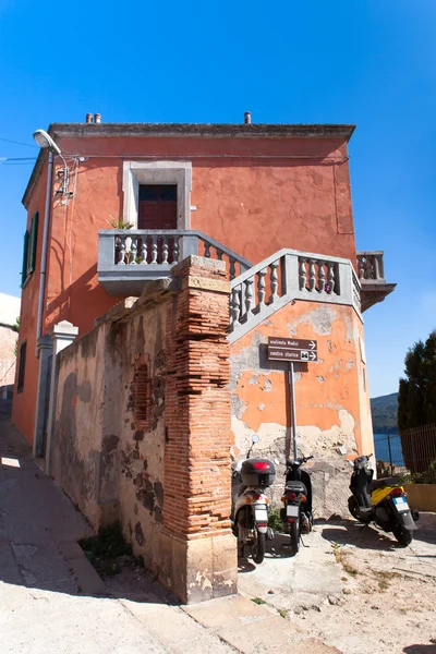 Old Building At Portoferraio — Stock Photo, Image