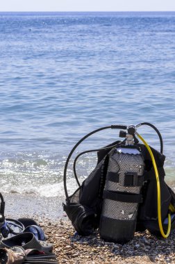 Oxygen tank and diving gear