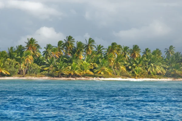 Fantastická tropická pláž na poloostrově Samaná v Dominikánské republice — Stock fotografie