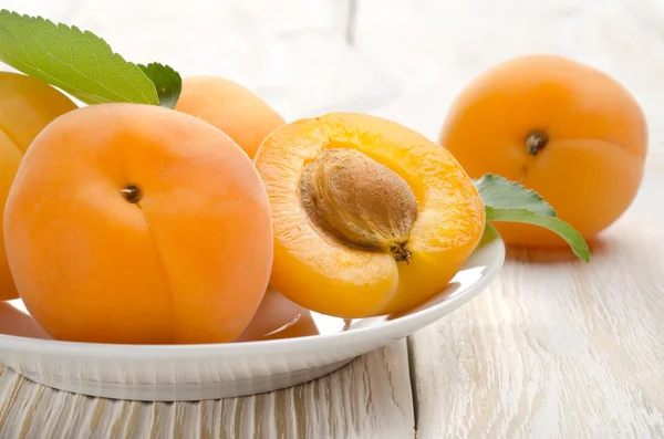 Apricot on the table — Stock Photo, Image