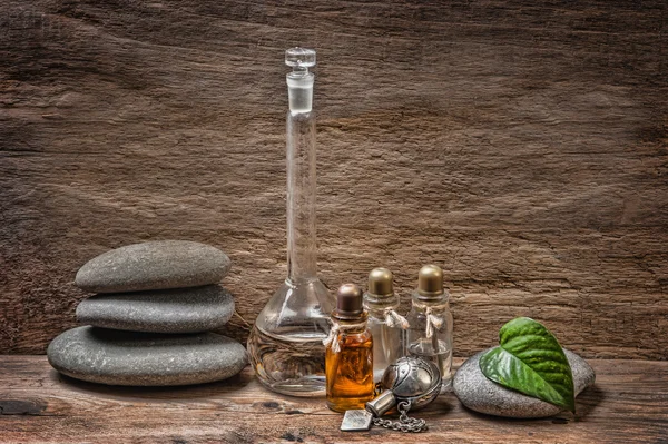 Injektionsflaskor med eteriska oljor — Stockfoto
