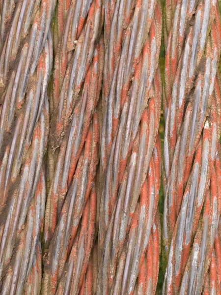 Oude roestige stalen kabel achtergrond textuur patroon — Stockfoto