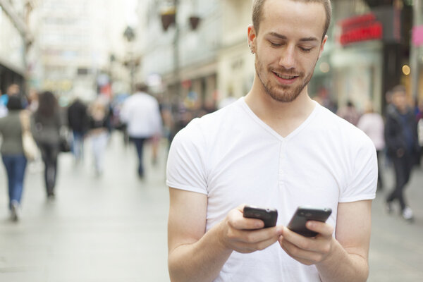 Question - What mobile is beter?