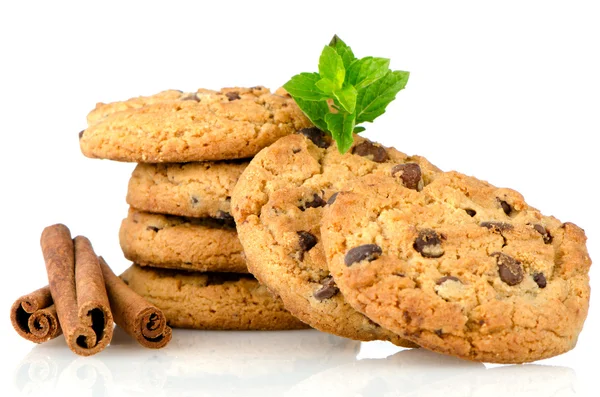 Biscoitos de aveia saborosos com paus de canela — Fotografia de Stock