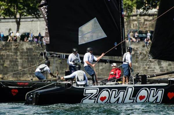 ZouLou competir en la serie de vela extrema — Foto de Stock
