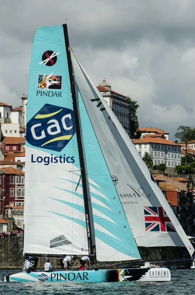 GAC Pindar gareggia nella Extreme Sailing Series — Foto Stock