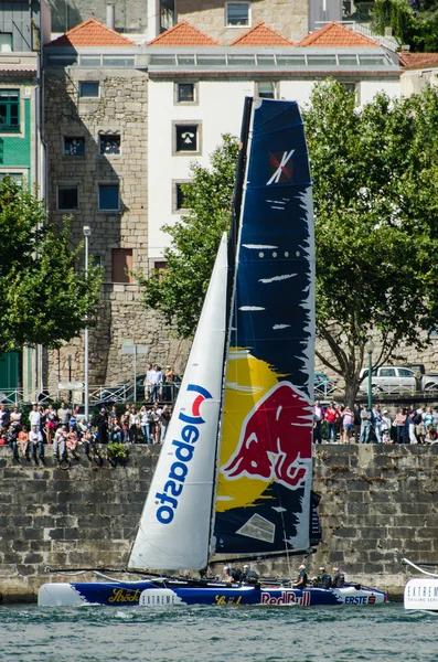 La Red Bull Sailing Team partecipa alle Extreme Sailing Series — Foto Stock