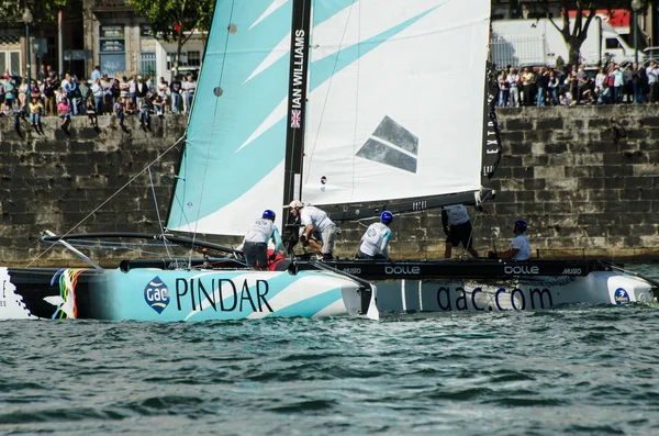 GAC Pindaros tävla i extreme sailing series — Stockfoto