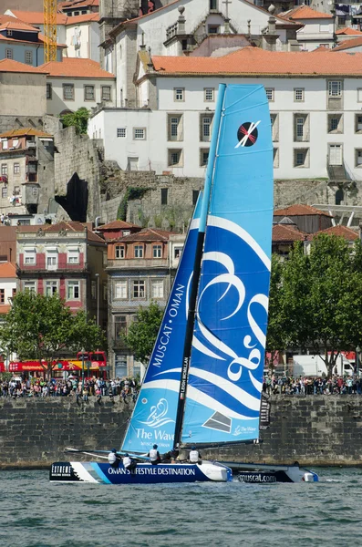 The Wave - Muscat compete in the Extreme Sailing Series — Stock Photo, Image